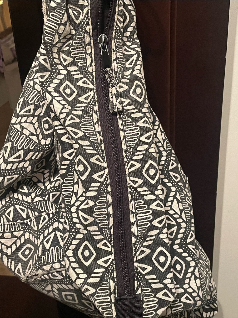 Black & White Geometric Zip Tote